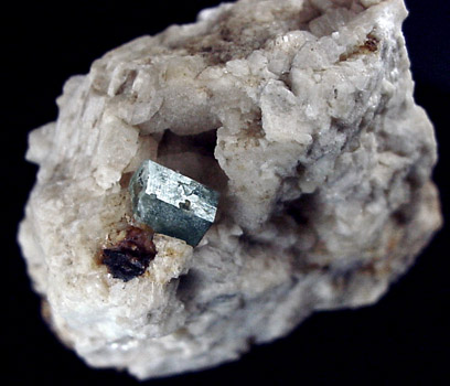 Mineral Specimens: Fluorapatite and Albite from Songo Pond Quarry, Albany, Maine