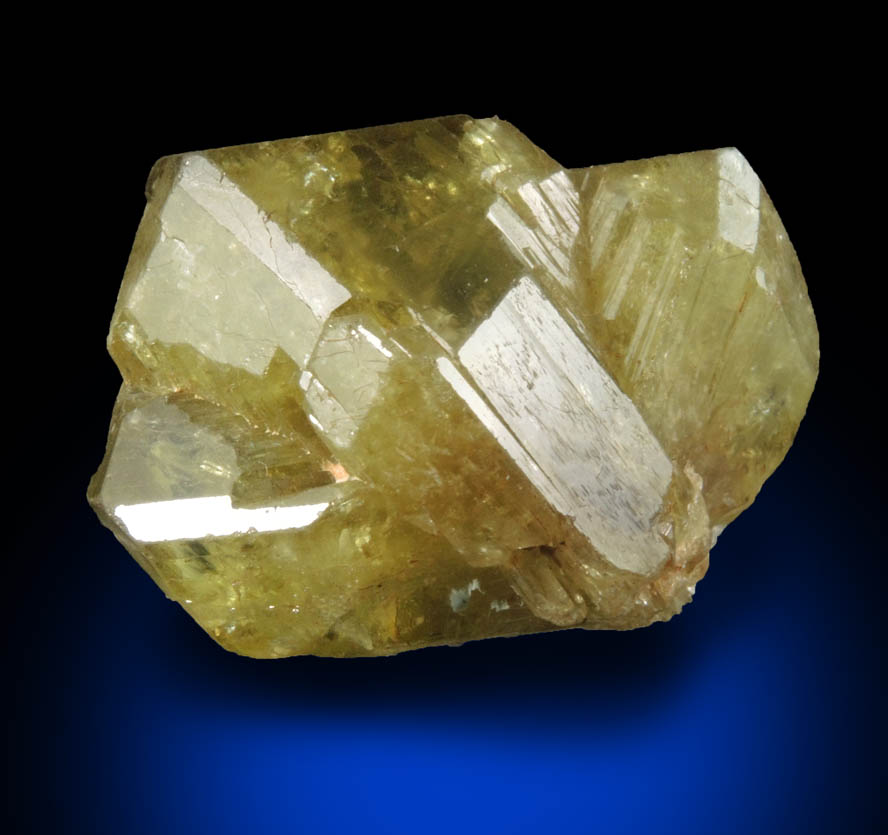 Chrysoberyl twinned crystals from Esprito Santo, Brazil