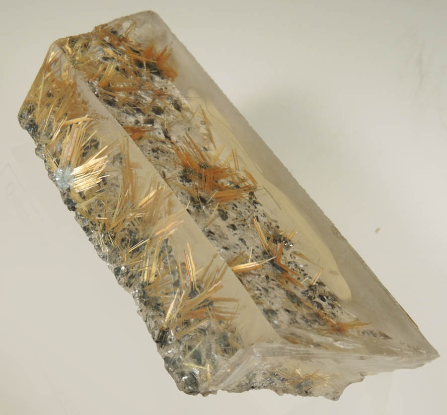 Quartz with Rutile and Hematite inclusions from Novo Horizonte, Bahia, Brazil