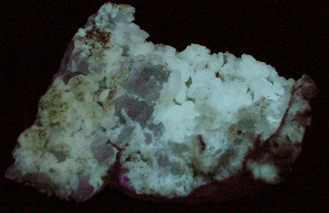 Strontianite with Celestine from Meckley's Quarry, 1.2 km south of Mandata, Northumberland County, Pennsylvania