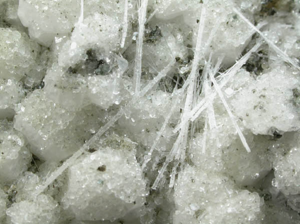 Analcime, Natrolite, Apophyllite from Cornwall Iron Mines, Cornwall, Lebanon County, Pennsylvania