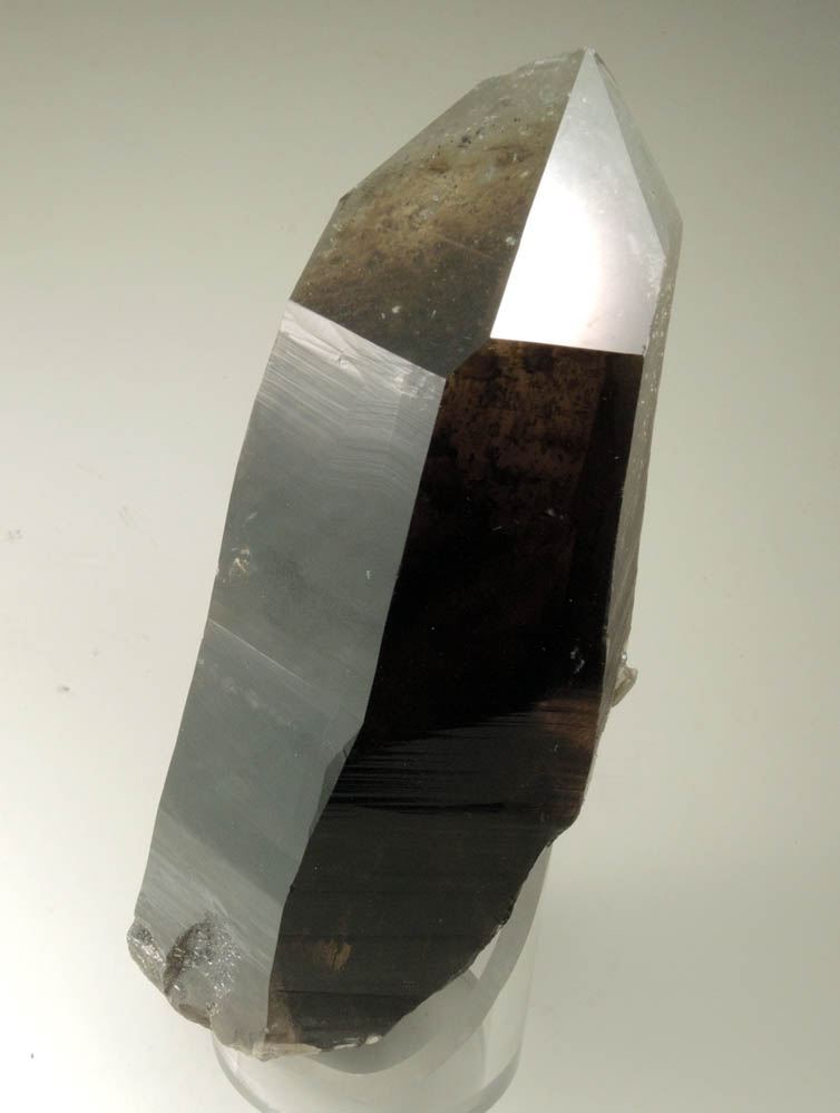 Quartz var. Smoky Quartz Dauphin-Law twin from Peter's Pocket, Bartlett, Carroll County, New Hampshire