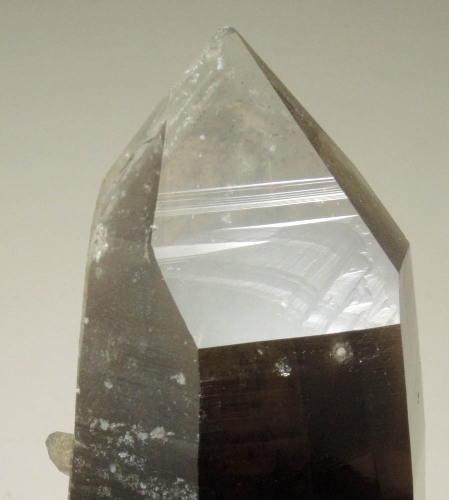 Quartz var. Smoky Quartz Dauphin-Law twin from Peter's Pocket, Bartlett, Carroll County, New Hampshire