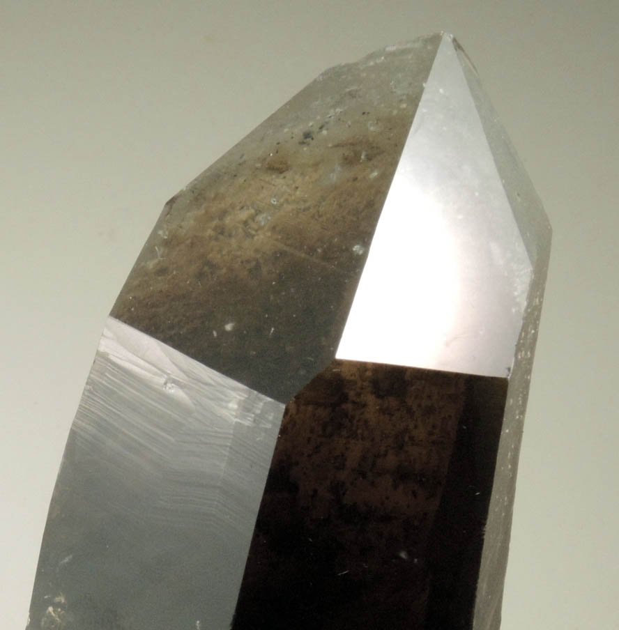 Quartz var. Smoky Quartz Dauphin-Law twin from Peter's Pocket, Bartlett, Carroll County, New Hampshire