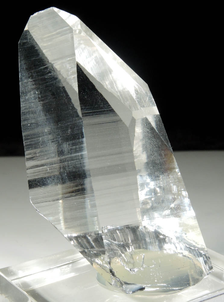 Quartz (optical grade) from Pea Blanca Mine, San Pablo de Borbur, Vasquez-Yacop District, Boyac Department, Colombia