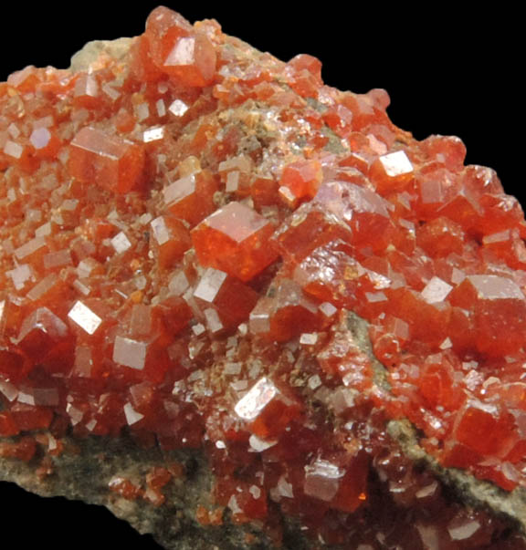 Vanadinite from Apache Mine (Vanadium Shaft), 8 km north of Globe, Gila County, Arizona